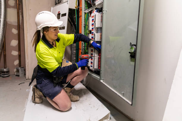 Best Local Electrician Companies  in Hillburn, NY